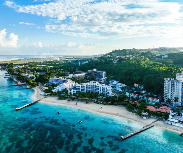 These Are The 4 Most Affordable Caribbean Destinations This Year