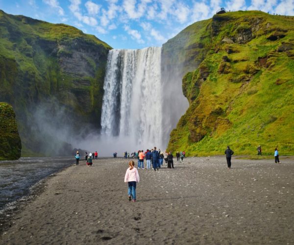 Americans Can Now Fly Nonstop To Iceland From 17 U.S. Cities