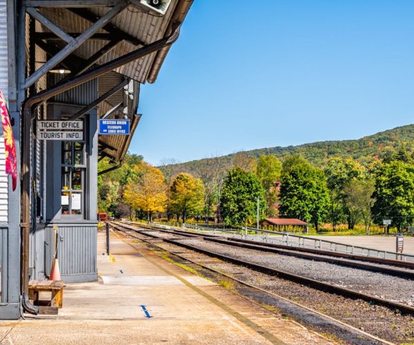 Spacious Cabins & Scenic Train Rides: Unveiling America’s Most Underrated State Park